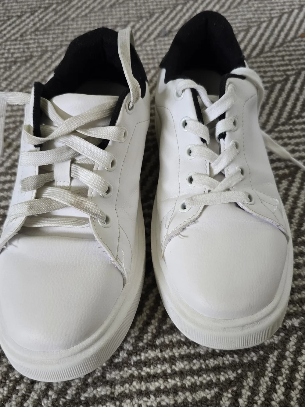 Zara White Sneakers with Black Collar - Classic Lace-Up Kids Shoes